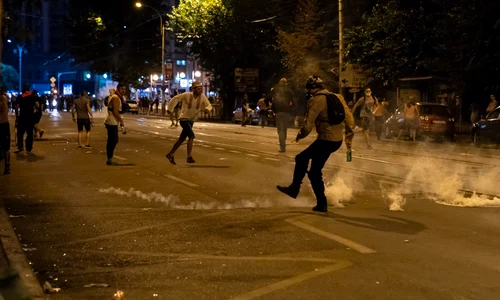 Voluntari, dar proști jpeg