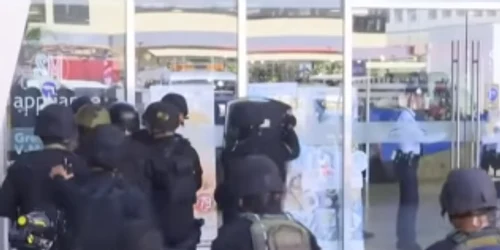 Atac armat la un mall din Filipine FOTO captură video CNA