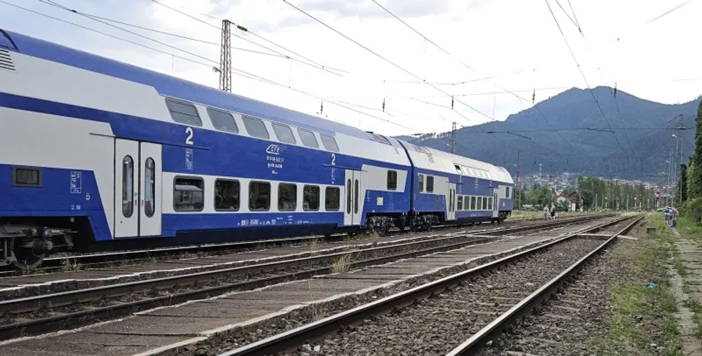 Defecțiune feroviară între Petroșani și Târgu Jiu. Trenurile pot întârzia semnificativ