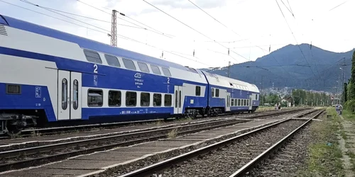 Tren CFR Calatori webp