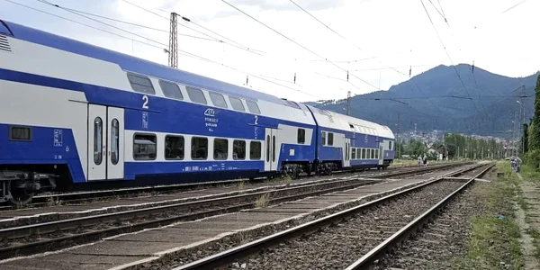 Tren CFR Calatori webp