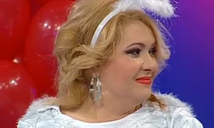 Viorica de la Clejani, înlăcrimată  jpeg