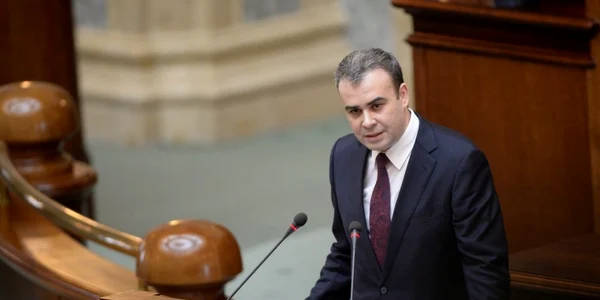 Darius Valcov - vot in Senat FOTO Mediafax 
