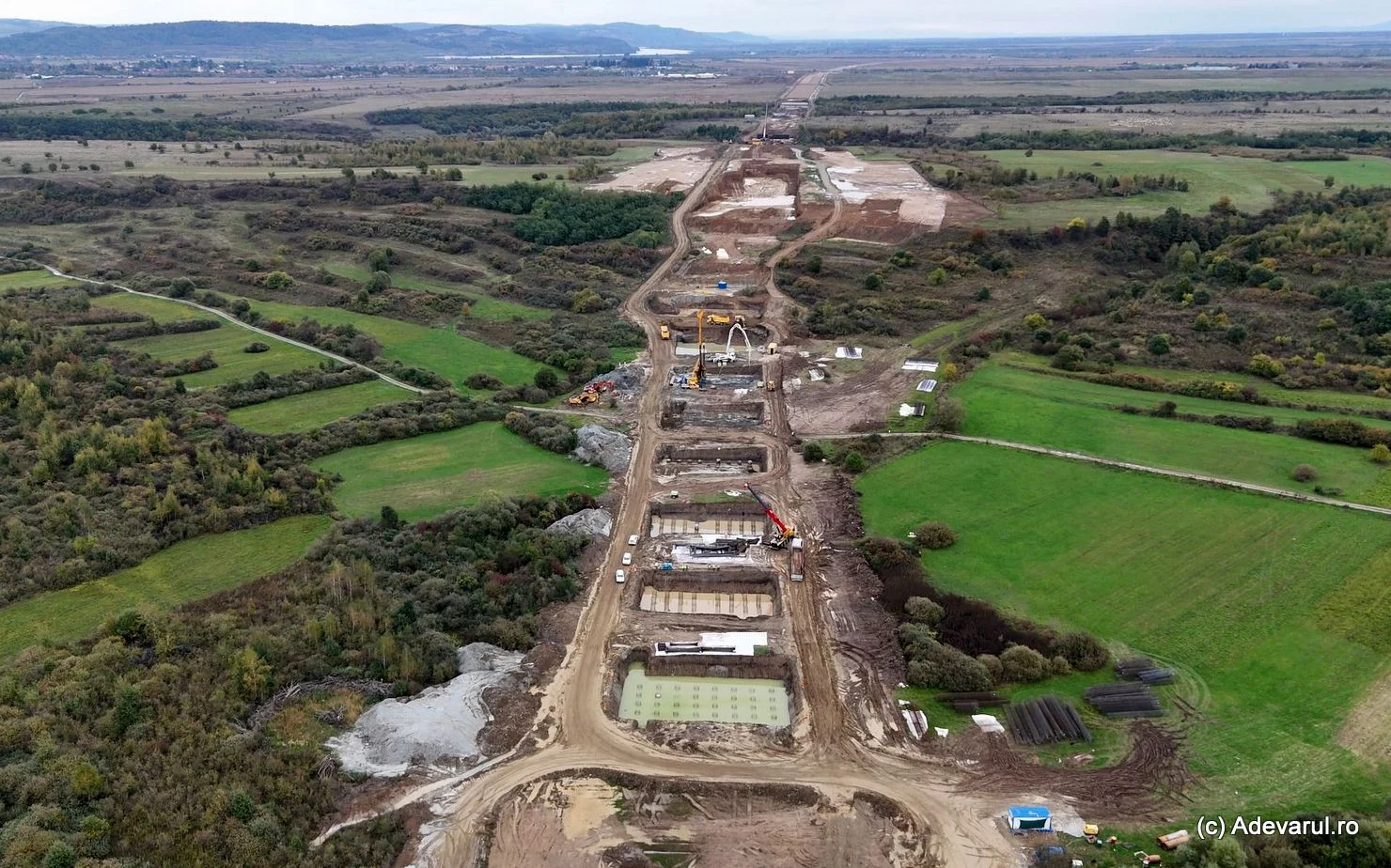 Autostrada Sibiu - Făgăraș prinde contur. Punctul sensibil al drumului de la poalele Făgărașului