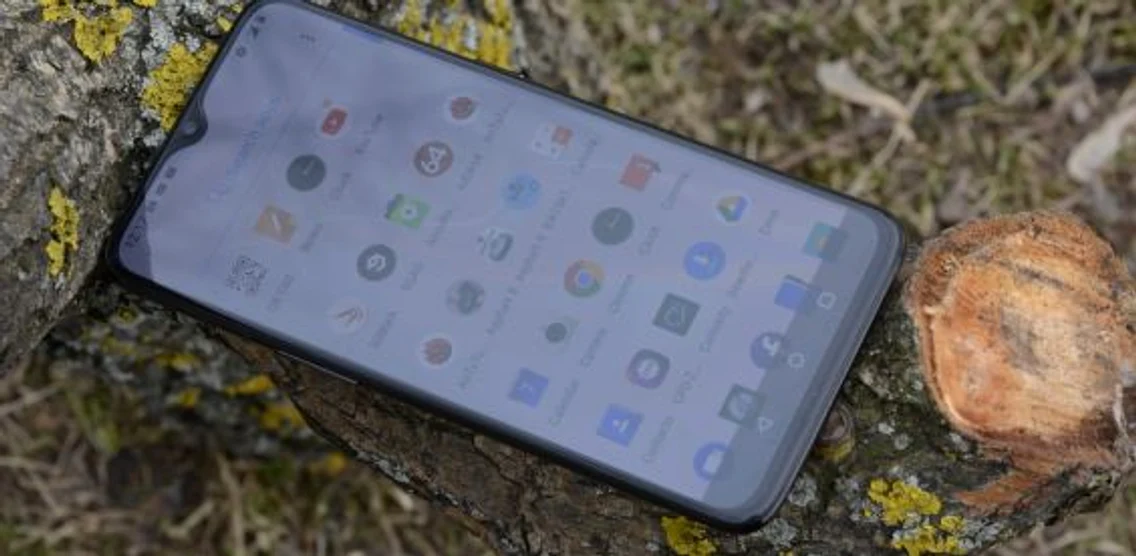 OnePlus 6T FOTO Adrian Pogîngeanu