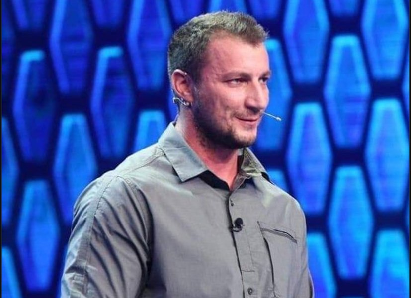 Marian Godină, replică pentru cei care l-au criticat după afirmaţiile despre Oana Gheorghiu: „Dacă aș fi escroc, aș putea scrie exact ce vor toți să audă”