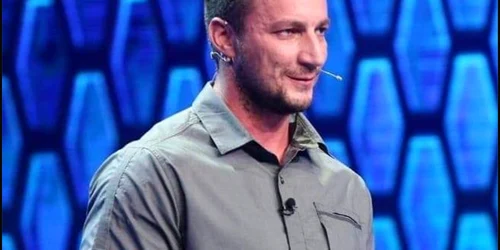 Politistul Marian Godină foto FB