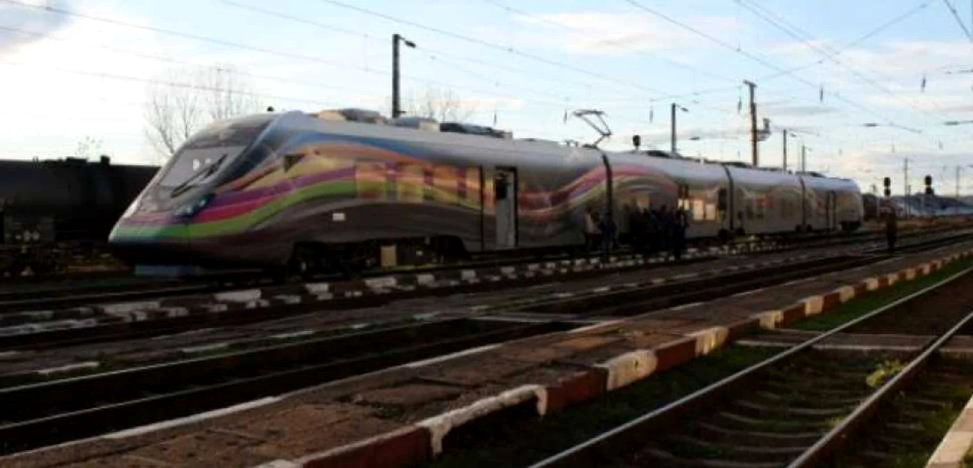 Firma din Craiova a cosntruit primul tren electric din România