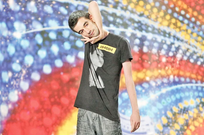 Mihai, ca un elastic