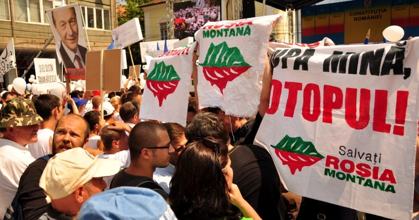 Proteste împotriva proiectului minier de la Roşia Montană au mai avut loc în ţară şi anii trecuţi