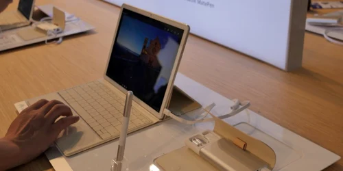 huawei matebook foto razvan baltaretu/adevarul