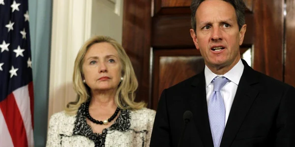 Clinton şi Geithner anunţă noile sancţiuni împotriva Iranului.