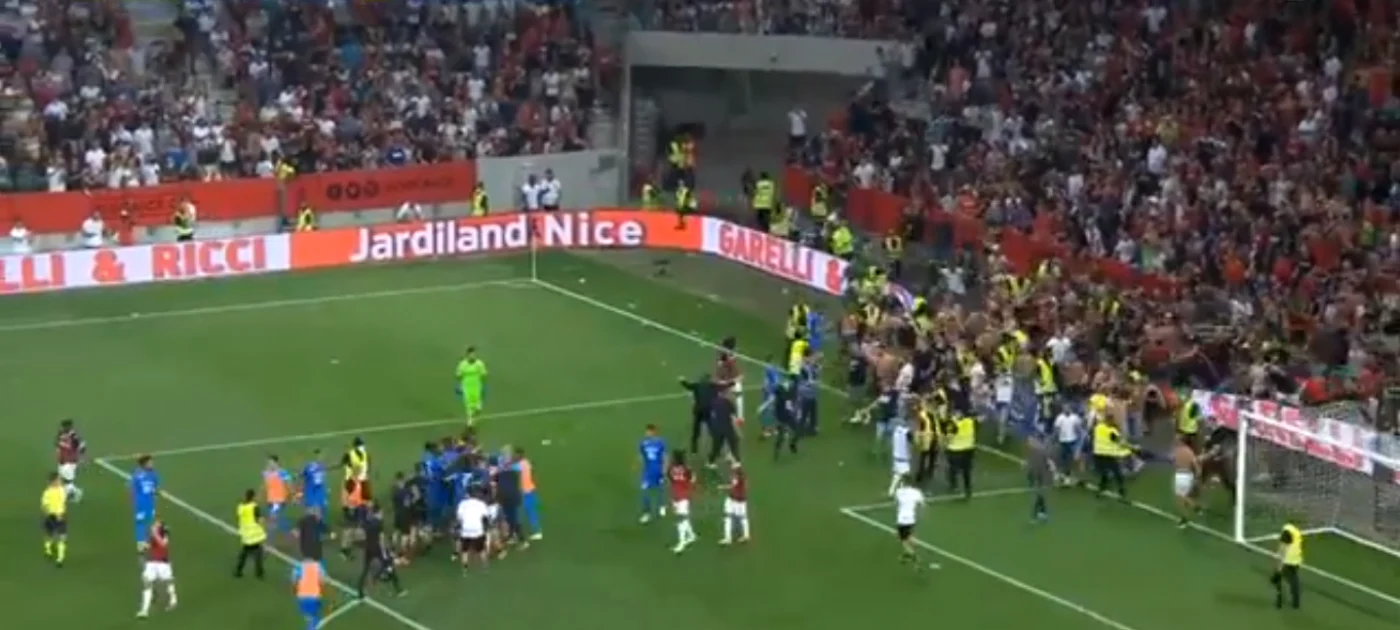 Violenţe la meciul Nice - Marseille / FOTO captură video