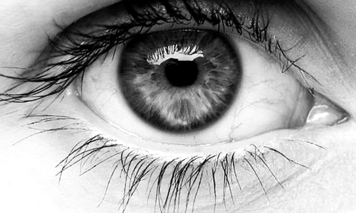 ce să faci când ţi se zbate ochiul jpeg