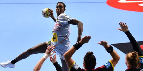 Spaniola Alexandrina Cabral Barbosa atacă în meciul Spania Germania 9 noiembrie 2022 Foto EPA EFE jpg