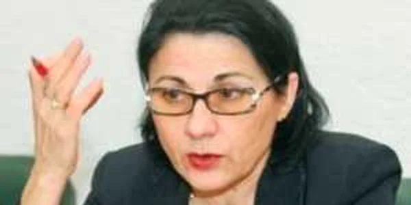 Persoanele căsătorite nu vor mai ocupa funcţii de conducere în aceeaşi universitate