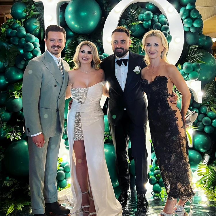 Emi & Mădălina cu familia Petre, Elwira și Mihai
