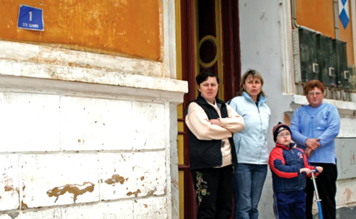 Chiriaşii din Pavilionul 12 au avut parte de cele mai triste sărbători