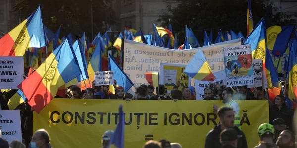 Proteste antivaccin în Bucureşti. Foto Mediafax