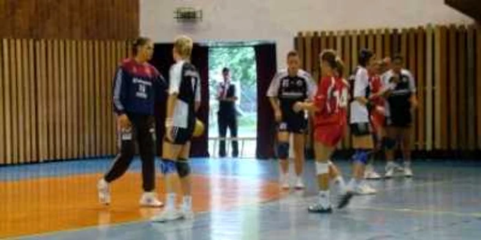 Bistriţa : Debut victorios pentru fetele lui Crăciun