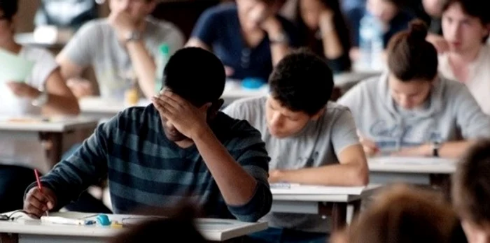 Astăzi, 4 iulie, au început probele scrise la Bac 2016