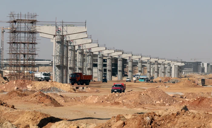 Linia ferată electrică este în construcție în noua capitală administrativa a Egiptului FOTO EPA-EFE