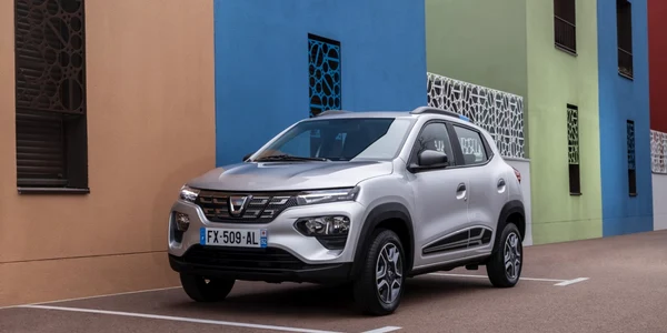 dacia spring 01
