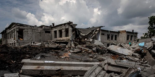 Scoala distrusa in Nikolaev - razboi Ucraina FOTO Profimedia 