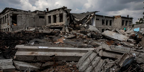 Scoala distrusa in Nikolaev - razboi Ucraina FOTO Profimedia 