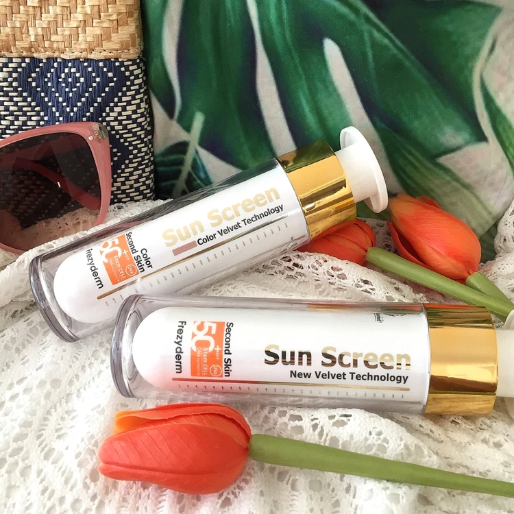 Cremă de față sun screen color Frezyderm, cu protecție solara SPF 50 Foto Pink Daisy Loves