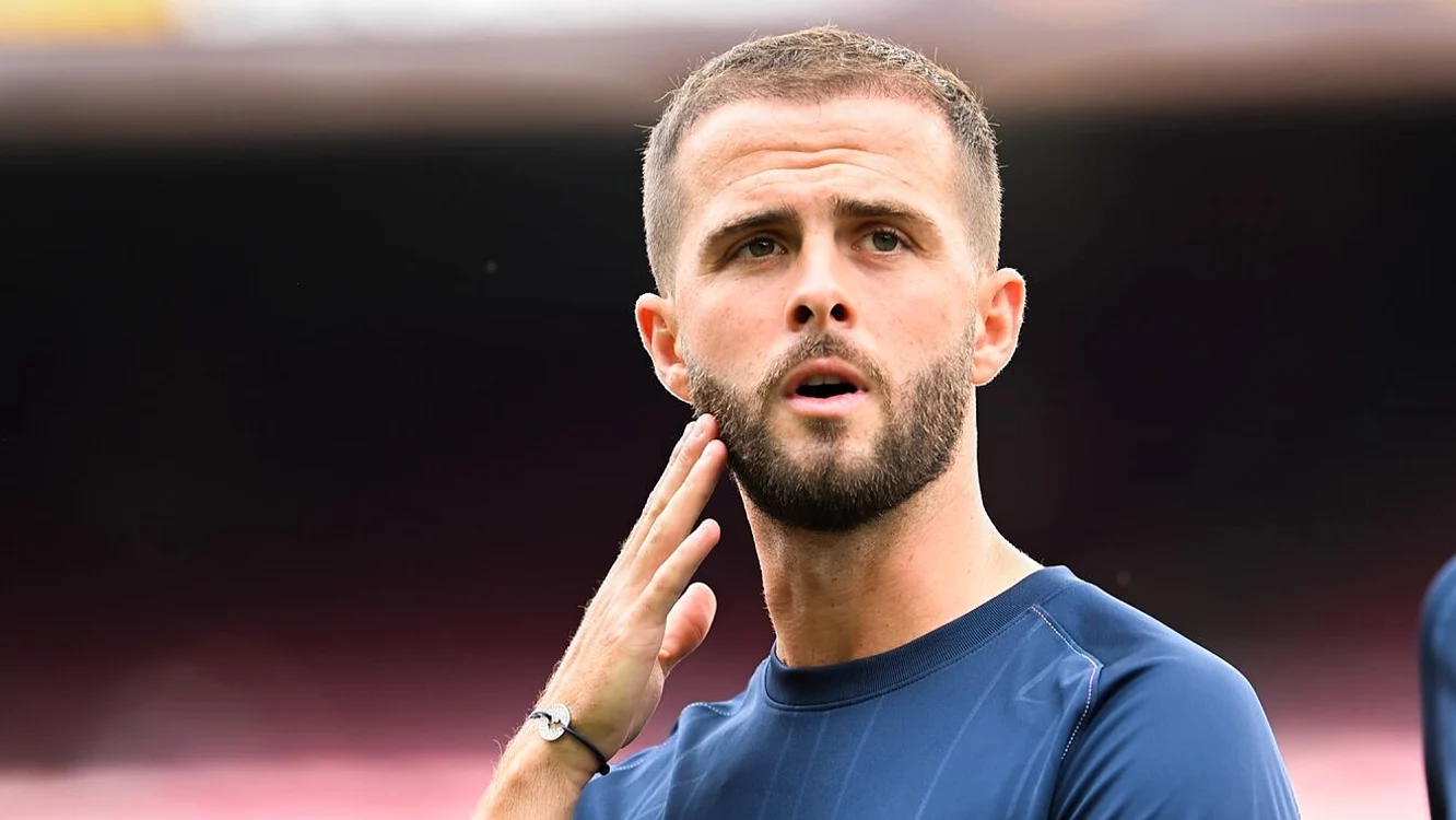 Pjanic va fi cea mai mare vedetă de la Al-Sharjah. FOTO: Facebook