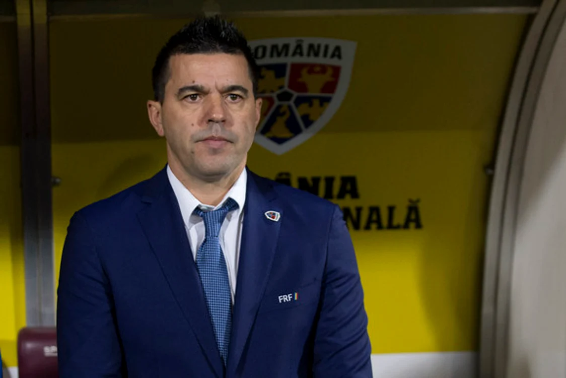 
    Cosmin Contra  