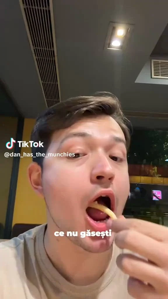 Ce nu vei găsi niciodată la McDonald’s în India. Un român a filmat toată experiența din celebrul lanț fast-food