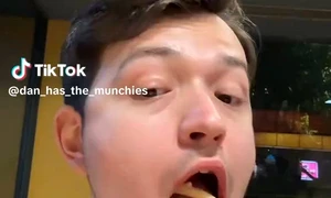 Download (1) mp4 thumbnail png