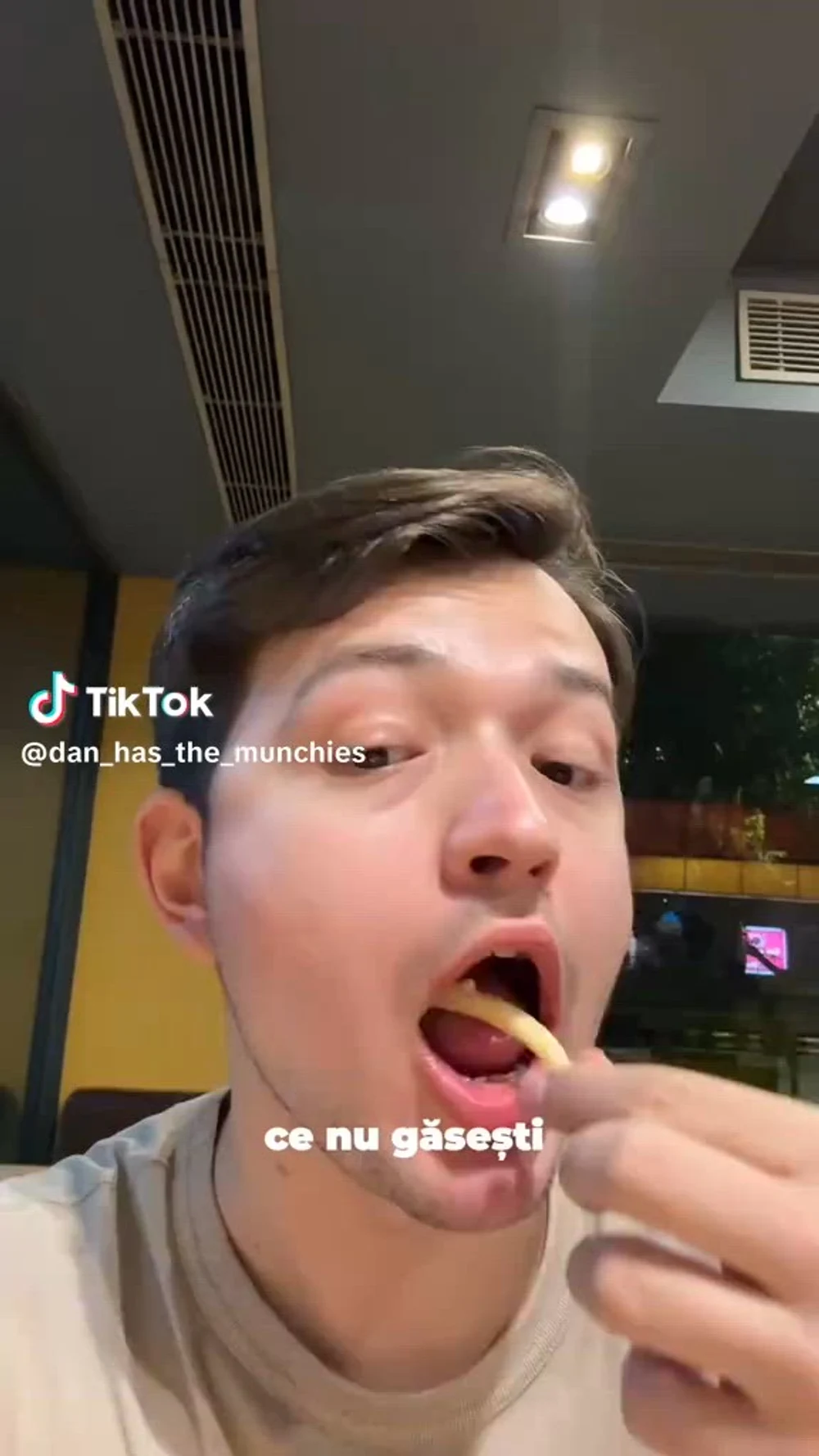 Ce nu vei găsi niciodată la McDonald’s în India. Un român a filmat toată experiența din celebrul lanț fast-food