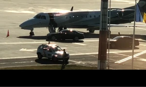 Președintele Klaus Iohannis a plecat marți spre Bruxelles la bordul unui avion privat închiriat din Luxemburg de Administrația Prezidențială png