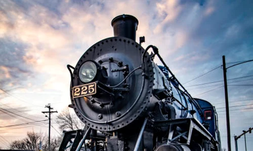 tren vechi istock jpg