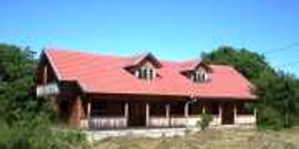 Atât casele de vacanţă pentru venituri medii, cât şi cele de lux s-au ieftinit, dar acestea tot nu reuşesc să atragă clienţi