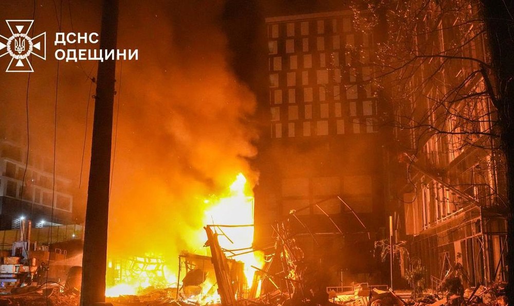 Trei morți și opt răni după bombardamentul rusesc asupra orașului Odesa. Autoritățile au declarat zi de doliu 