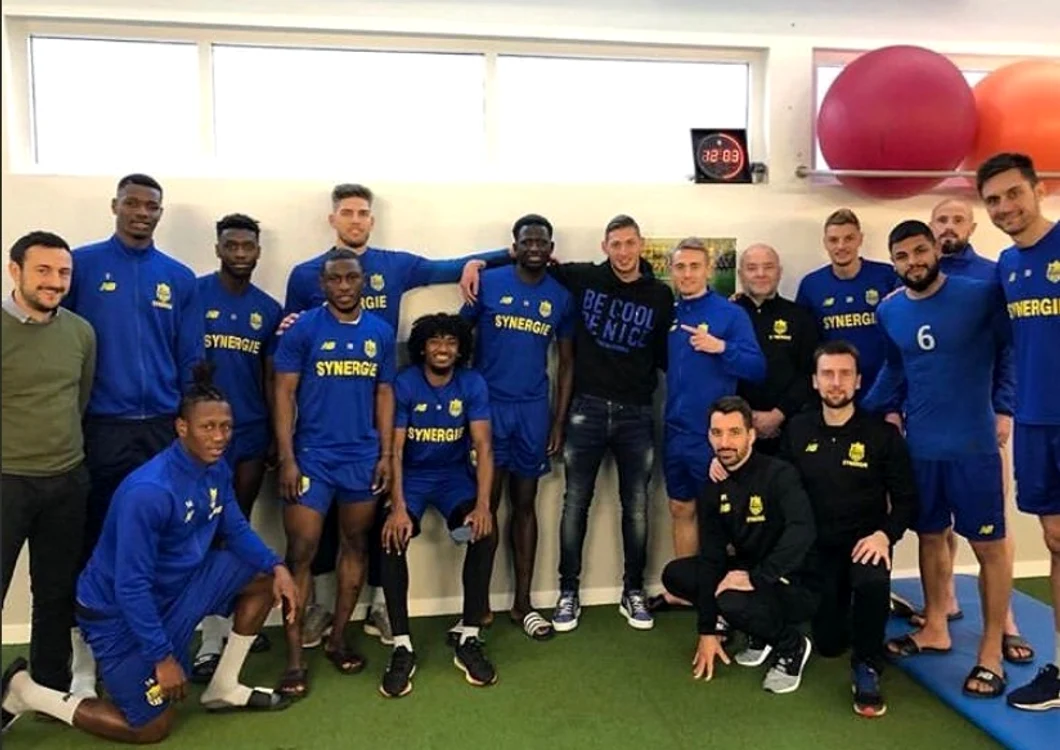 
    Emiliano Sala, alături de foștii colegi de la FC NantesFoto: Twitter / FC Nantes  