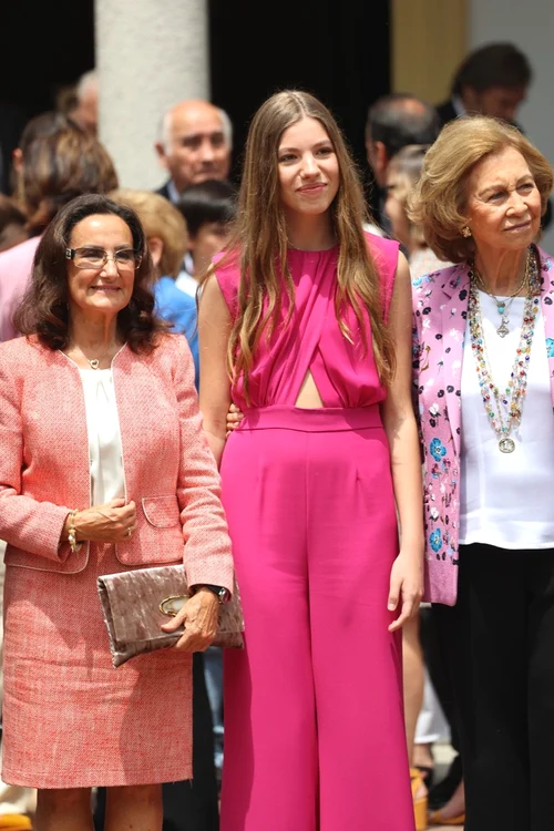 Paloma Rocasolano, alături de nepoata ei, Infanta Sofia, și cuscra ei, Regina Sofia. FOTO:Profimedia