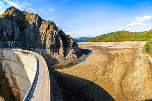 Vidraru a fost golit FOTO Facebook / AUR