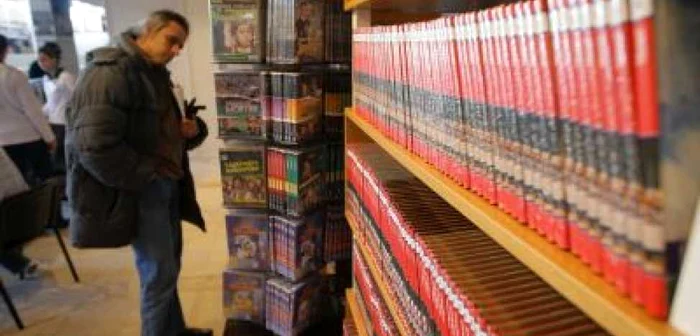 Bibliotecile, mai bogate din donaţii