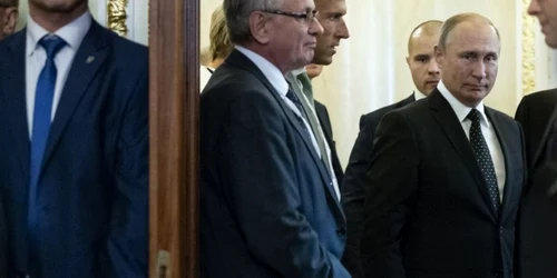 Vladimir Putin pazit de garzi de corp FOTO EPA-EFE