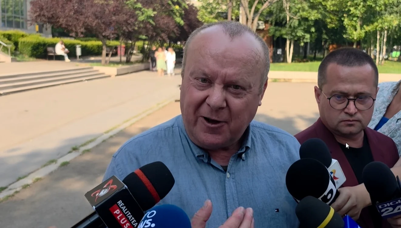 Viorel Pașca şi avocatul său, Răzvan Doseanu. FOTO: captură video