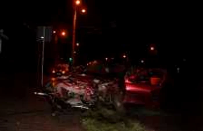 In urma accidentului, trei persoane au fost ranite