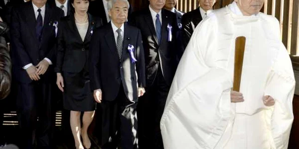 vizita parlamentari japonezi yasukuni foto reuters