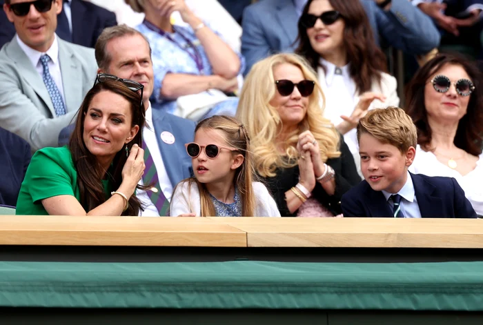 Prințesa Charlotte la Wimbledon alături de fratele George și părinții lor (10) jpg