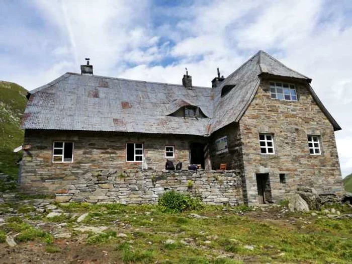 drumetie spre cabana podragu din fagarasi