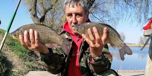 pescuit 2 FOTO Gicu Caraman jpg